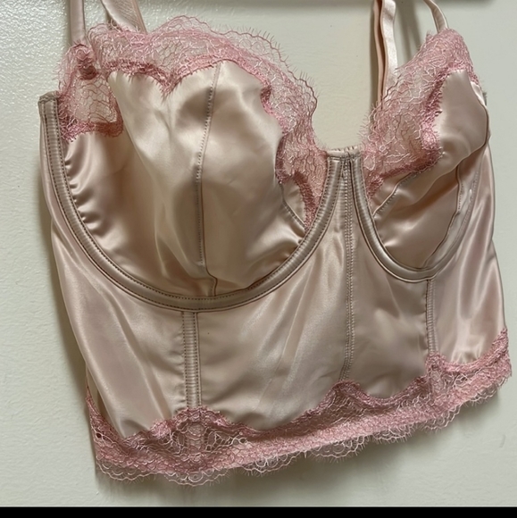 Victoria's Secret Other - Victorias Secret Bustier Cream Pink Size 38DD